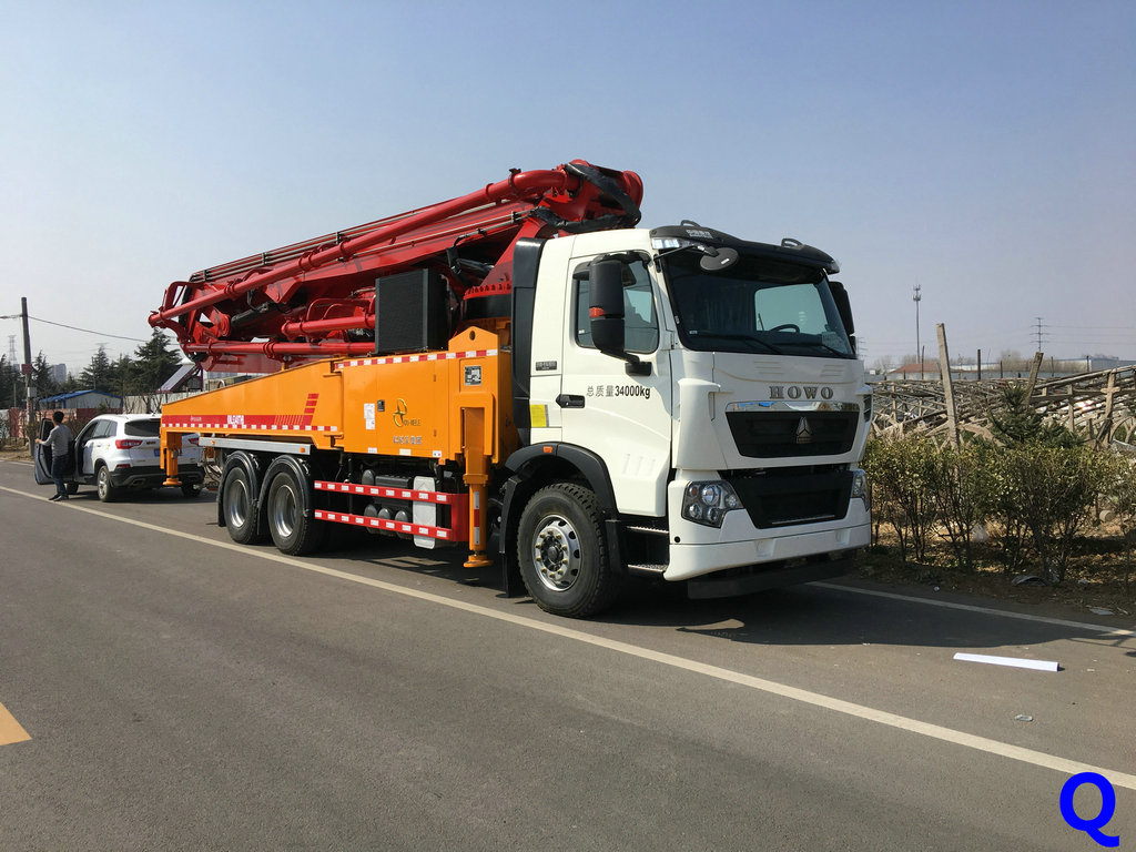 小型泵車、天泵、小型混凝土泵車