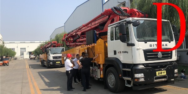 在混凝土泵車(chē)和混凝土泵不同價(jià)格下你怎么選擇