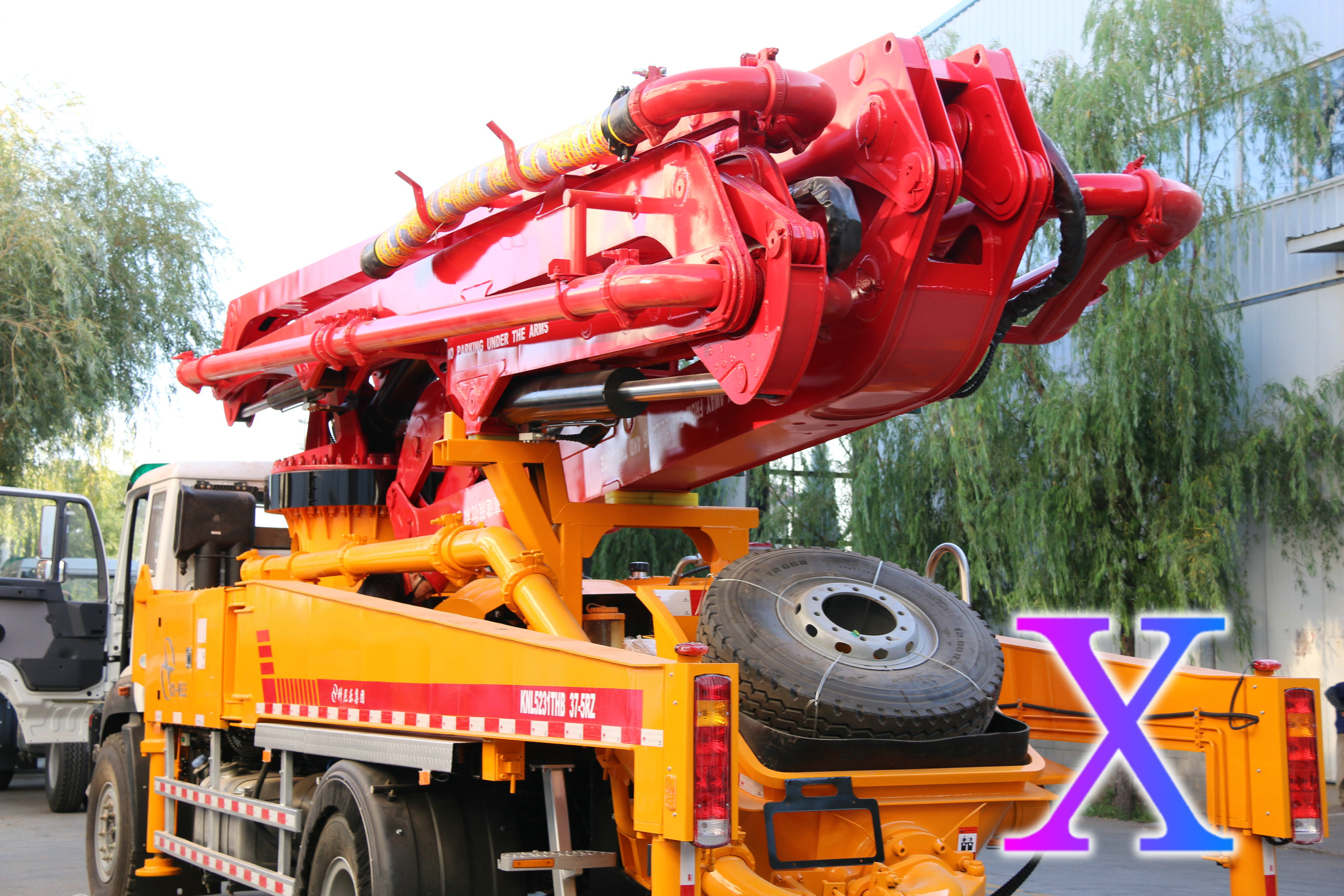 小型泵車