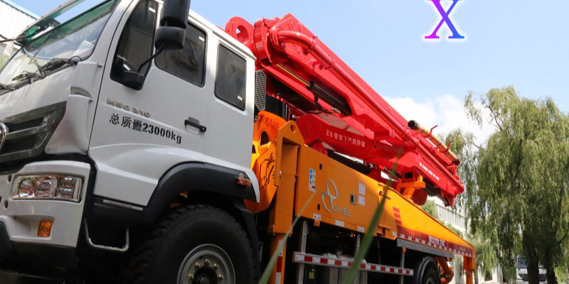 科尼樂小型混凝土泵車施工過程中應該規(guī)避哪些操作？