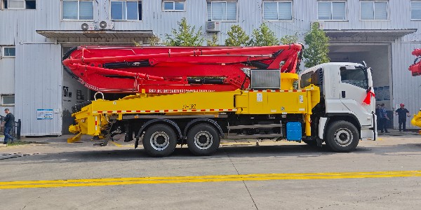 城鄉基建訂單增長，多米段泵車適配各類施工需求