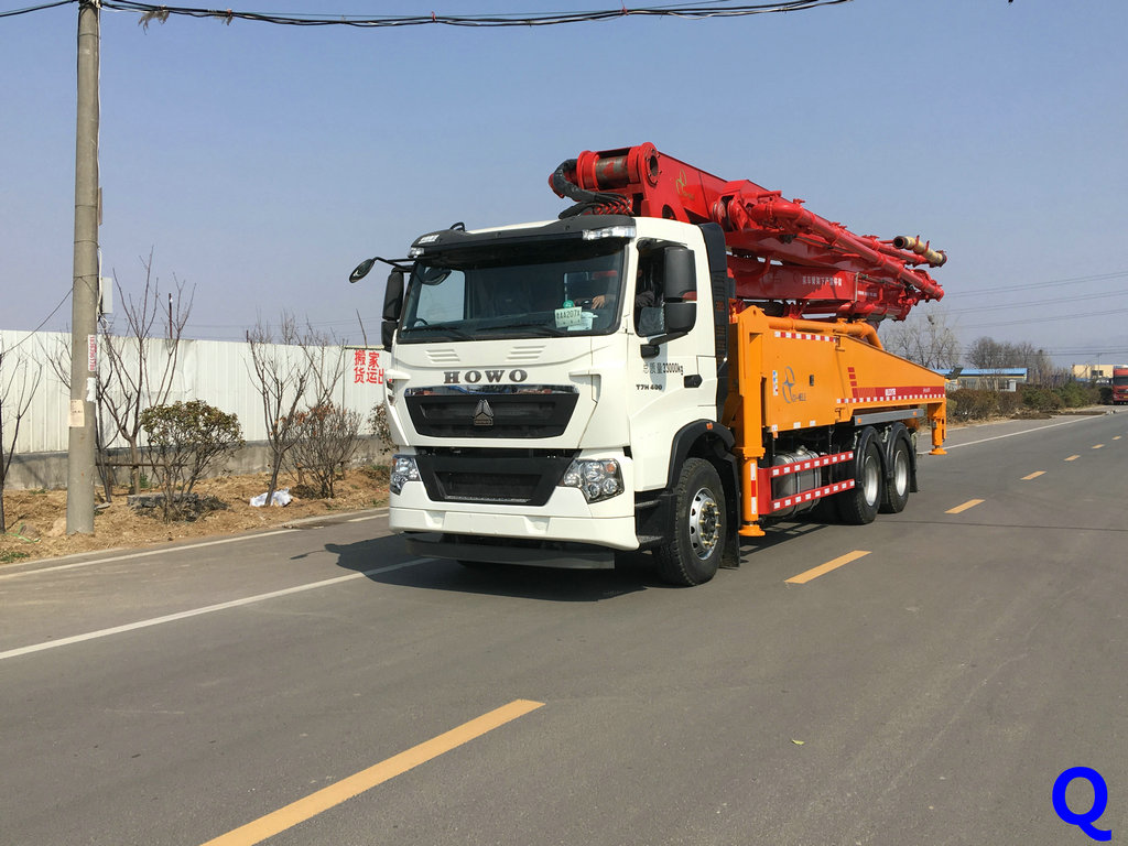 小型混凝土泵車，小型泵車，天泵，混凝土泵車
